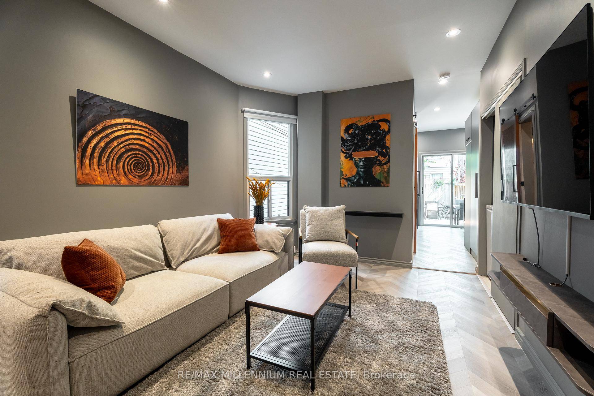 Rare Opportunity to Lease this Magnificent Spacious 1 Bedroom Apartment Entirely Renovated, Fully Furnished amp ; Decorated on Main floor with full exclusive access to a very private Backyard and ...