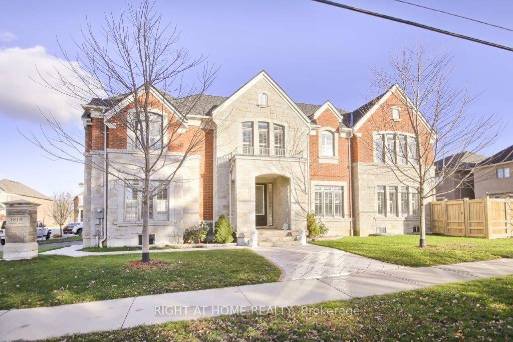 Welcome Home to Comfort and Convenience in Dunbarton !