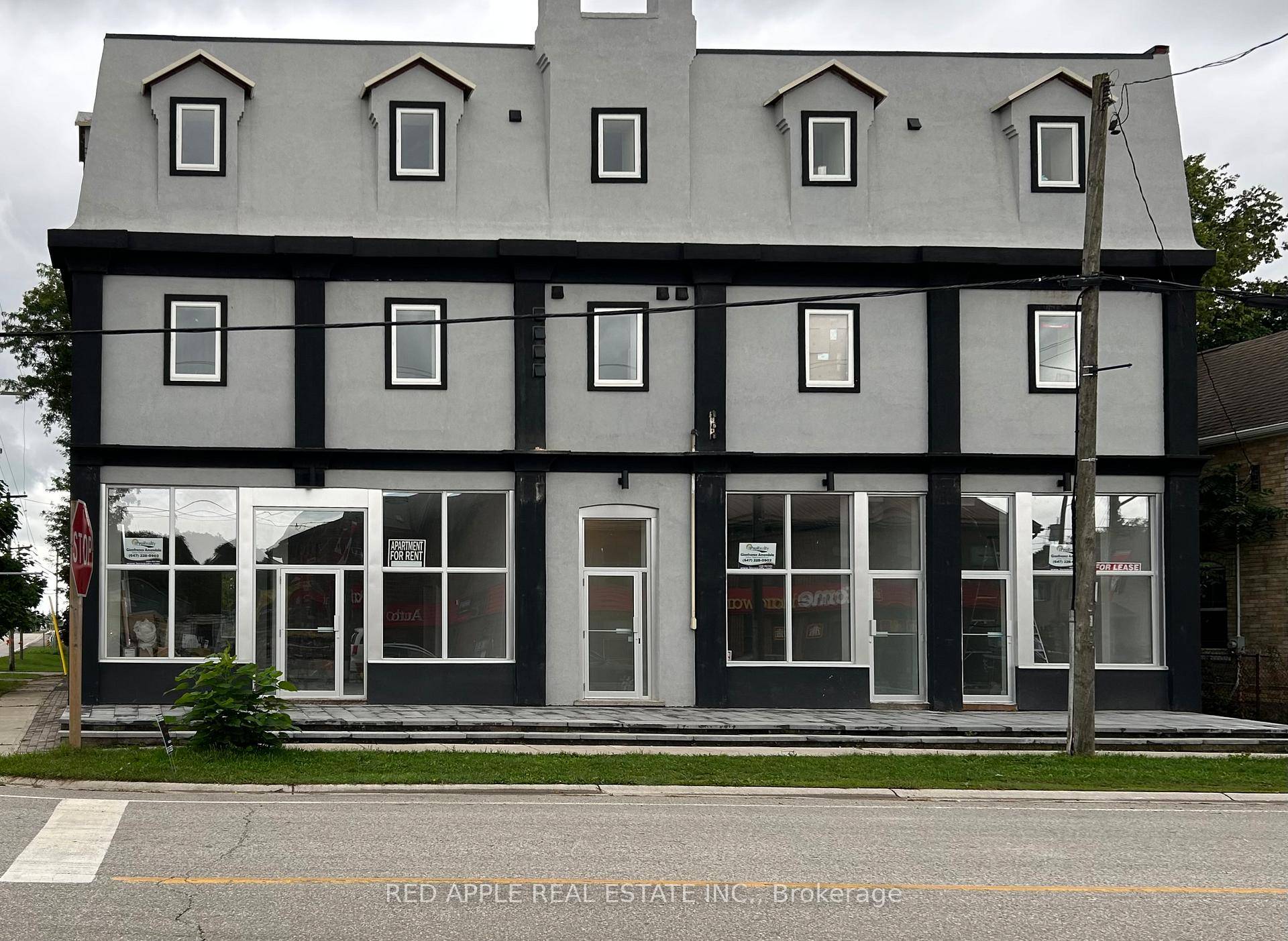 Fantastic opportunity to rent an adorable 2 bedroom apartment in the centre of Plattsville.