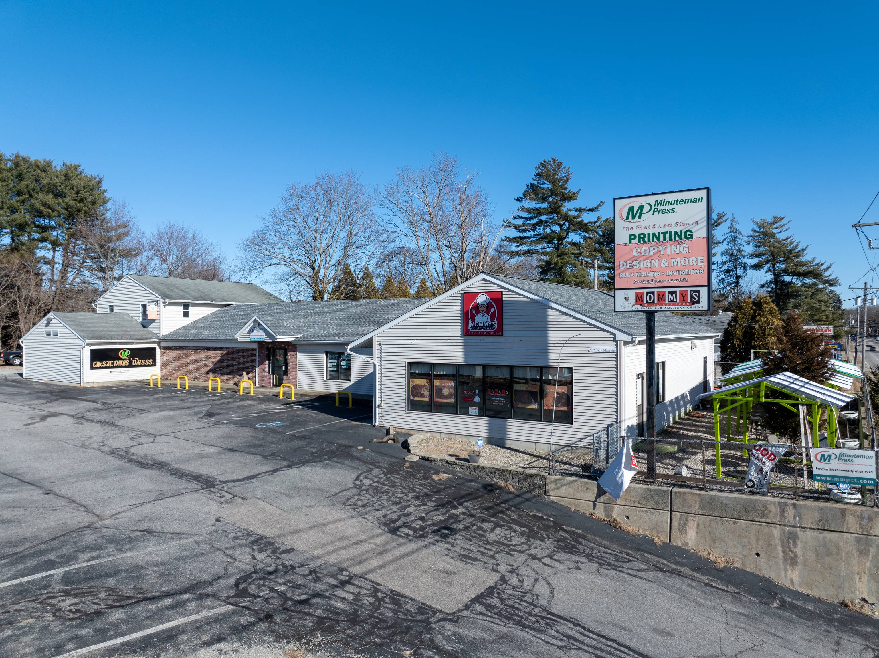 Prime Retail Investment Opportunity 595 West Main Street, Norwich, CT Discover this exceptional retail building located on Norwich's busiest retail corridor, boasting an impressive 18, 700 daily traffic count.