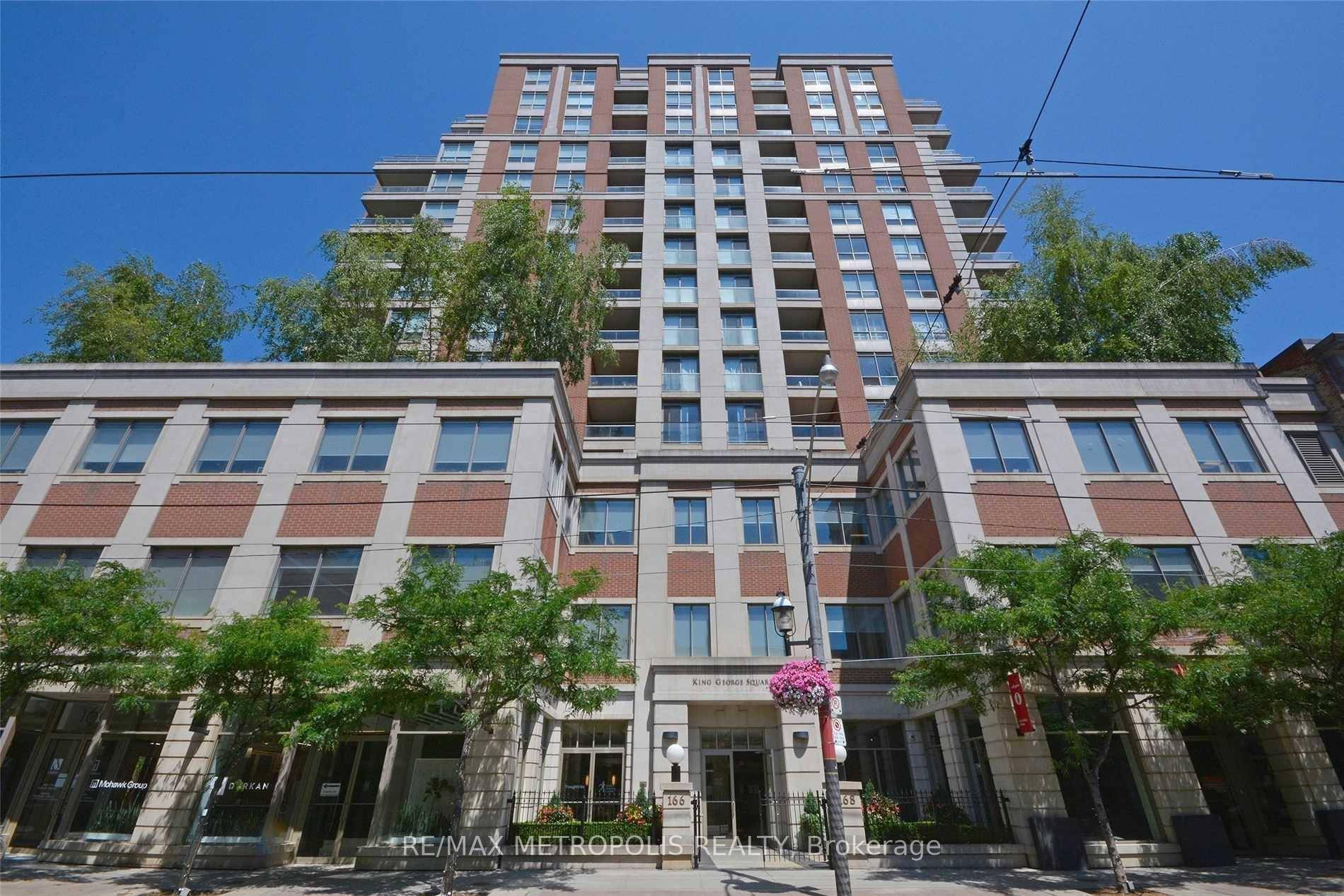Beautiful, 2 Bedroom Suite With Balcony In A Luxury Condominium.