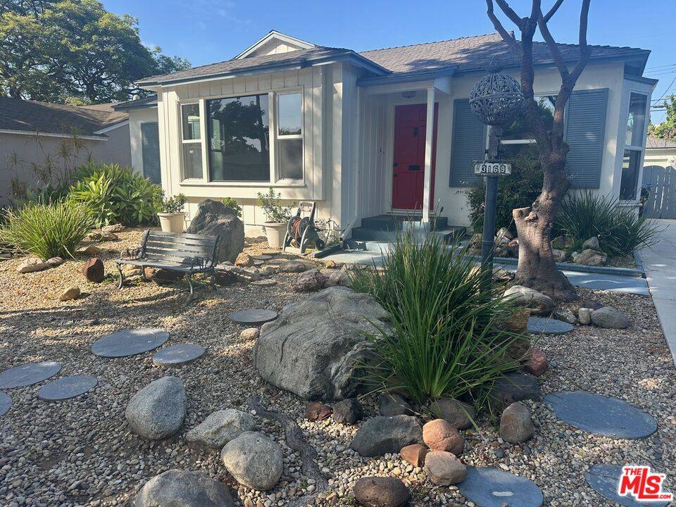 3169  S Bentley Ave 3BR La