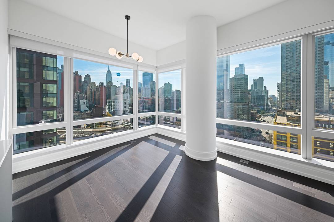 With sweeping views of the city from sunrise to sunset 555TEN towers over the new West Side.