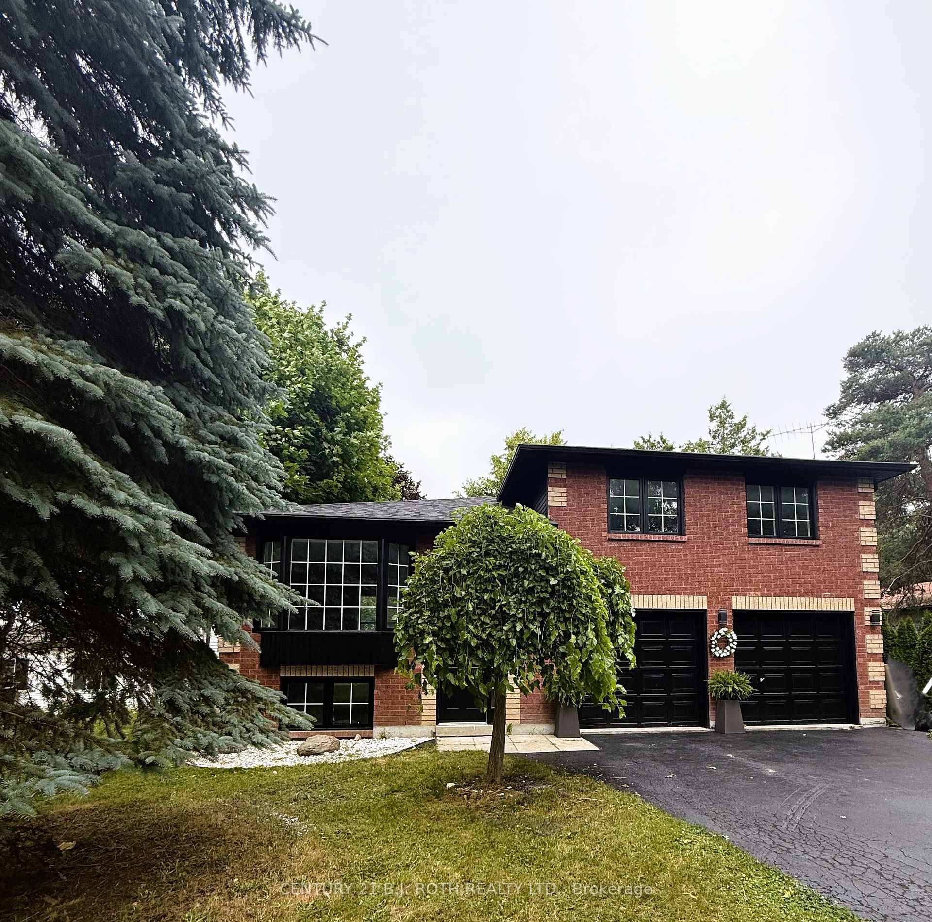 Exclusive Raynor Court opportunity !