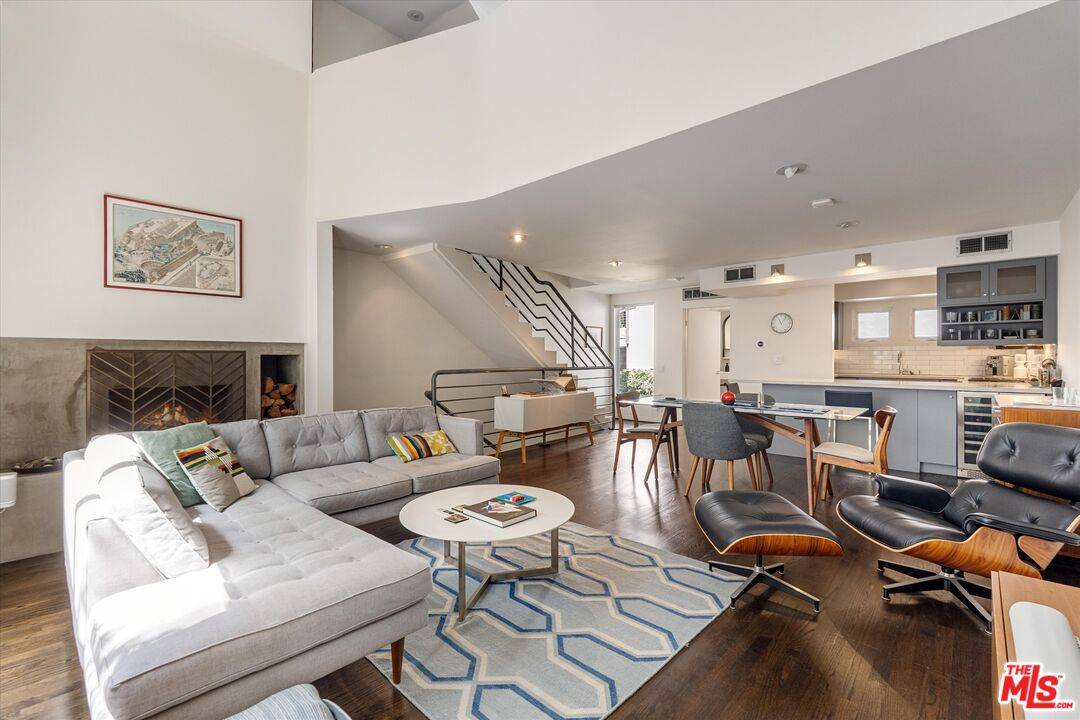 2807   3rd St 2BR Santa Monica La