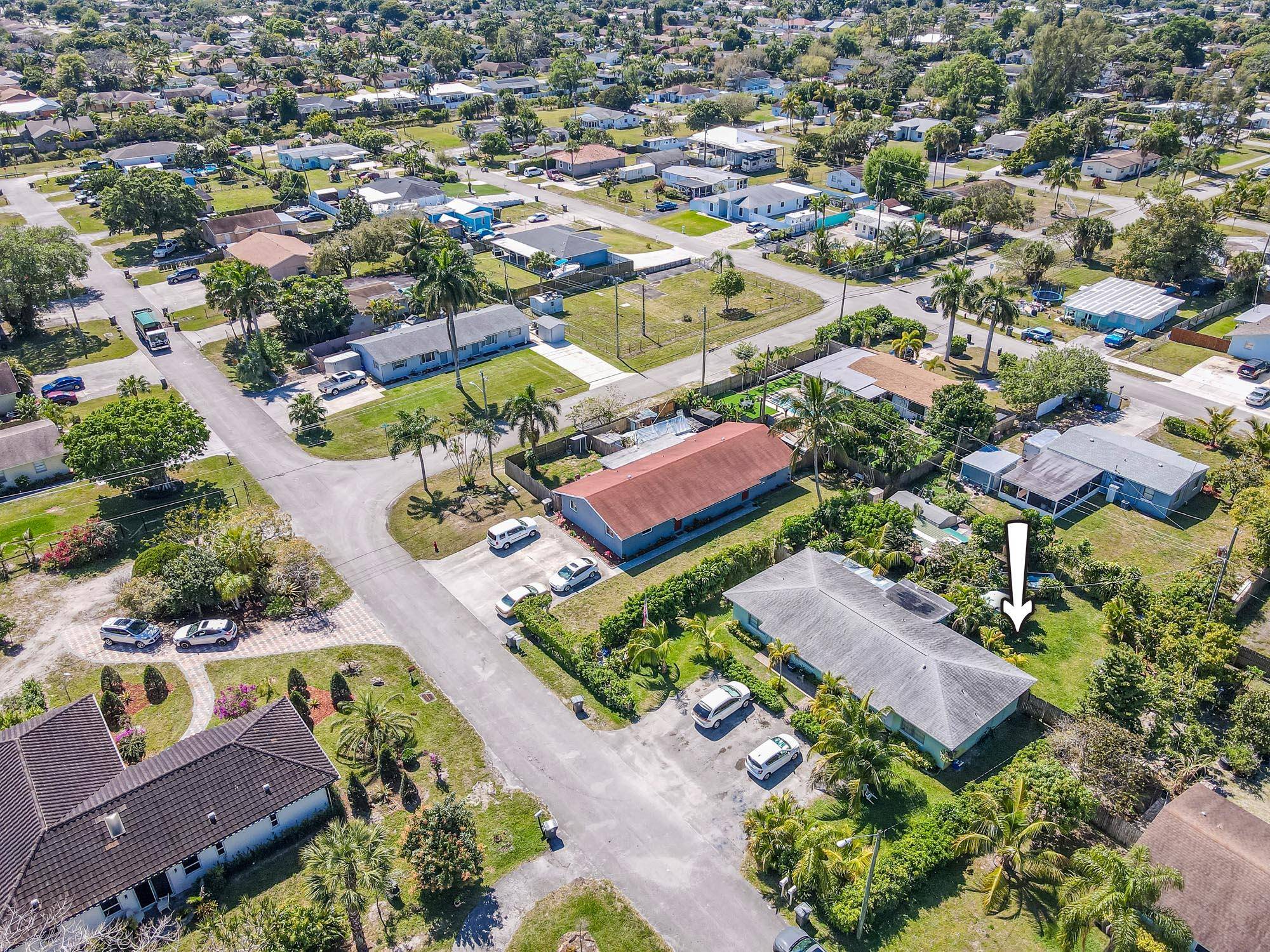 Income Producing Duplex in West Palm Beach !