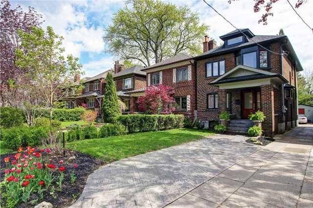 Baby Point Luxury ! Custom renovated to brick 2018 2 Storey 3rd level Loft on quietest street.