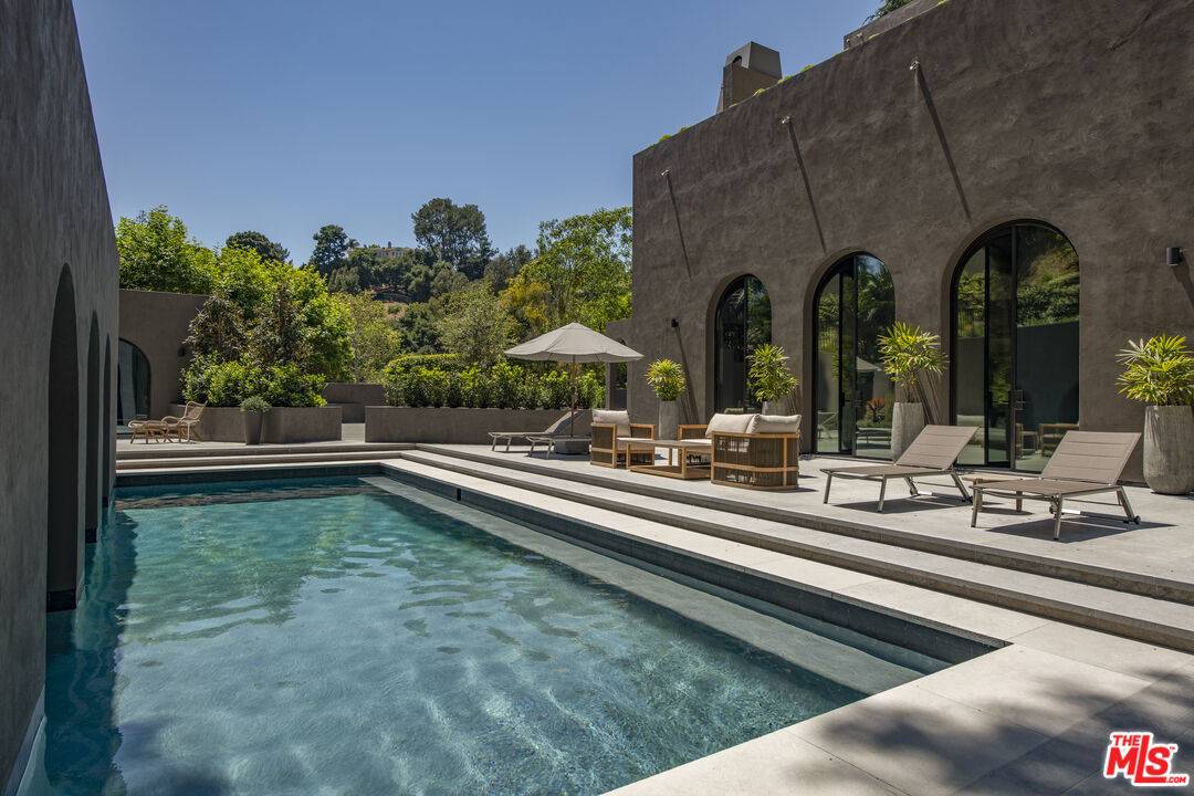 11968 Brentridge Dr 8BR Brentwood La