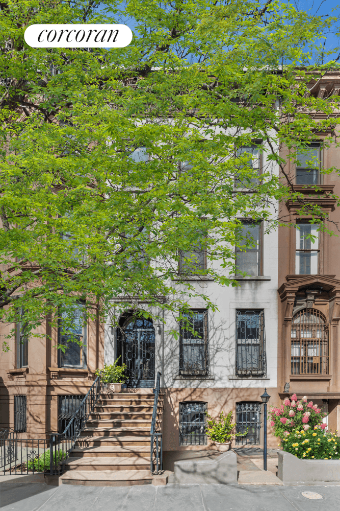 Unparalleled in its class, 34 7th Avenue stands as a testament to the epitome of luxury townhouse living.