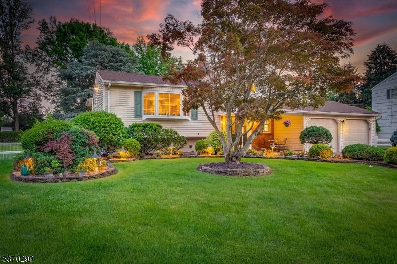 Annette Dr Edison Twp. New Jersey Single-Family
