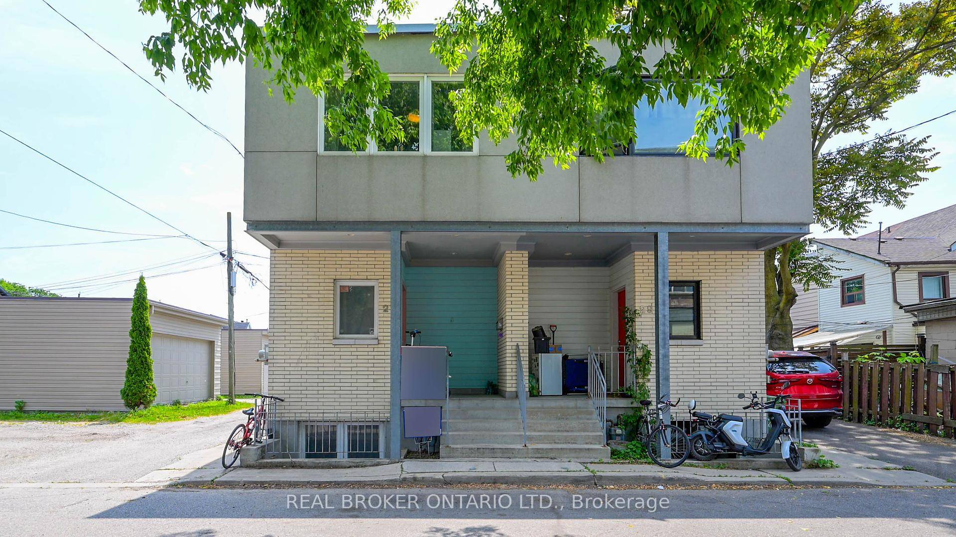 Discover the perfect blend of comfort and convenience with this charming home located in the vibrant Junction neighbourhood.