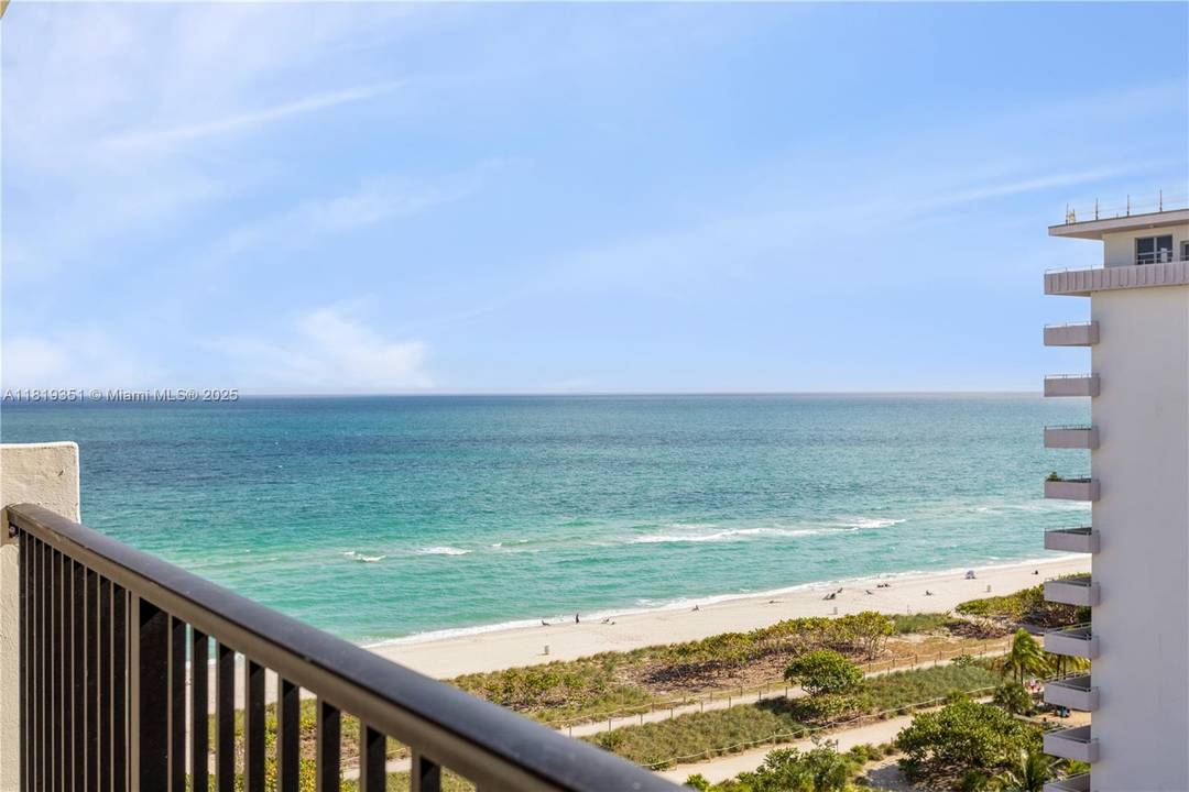 Enjoy the fantastic ocean views from this furnished Penthouse with 1 bedroom and 2 full baths in Surfside, ready for move in.