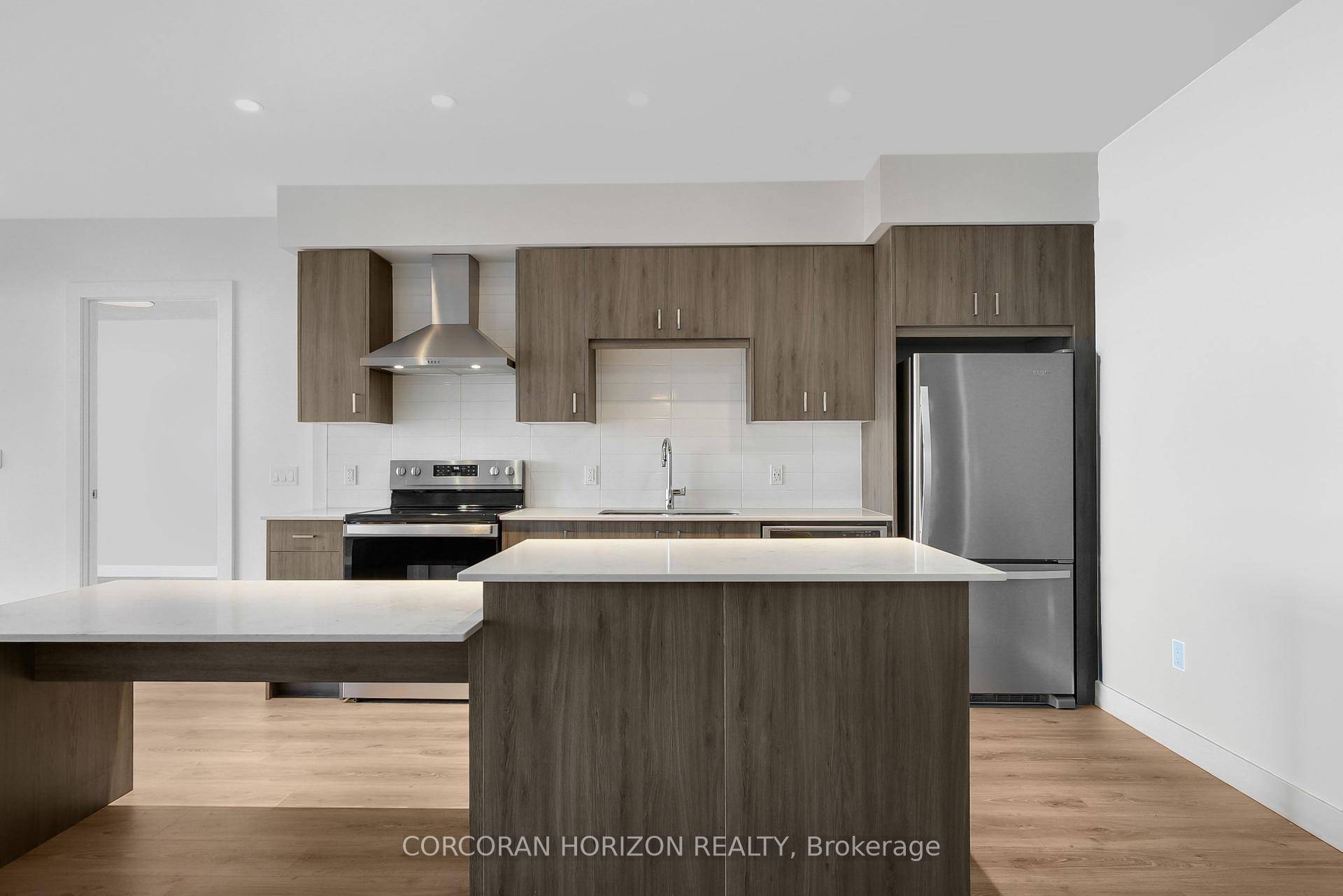 Welcome to 710 15 Glebe St, located in the highly desirable Gaslight District of Cambridge.