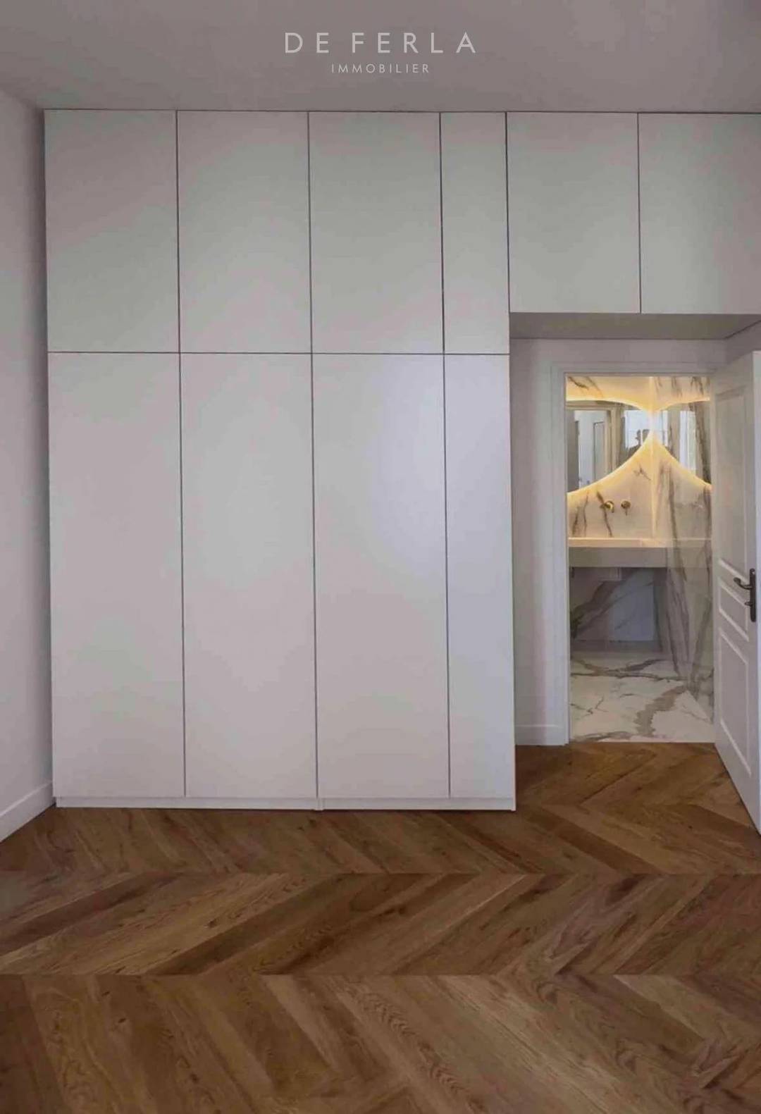 Paris VI - Two Exceptional Rooms – Rue des Beaux-Arts