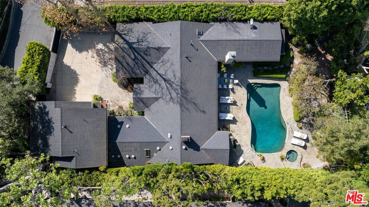 826   Norway Ln 5BR Brentwood La
