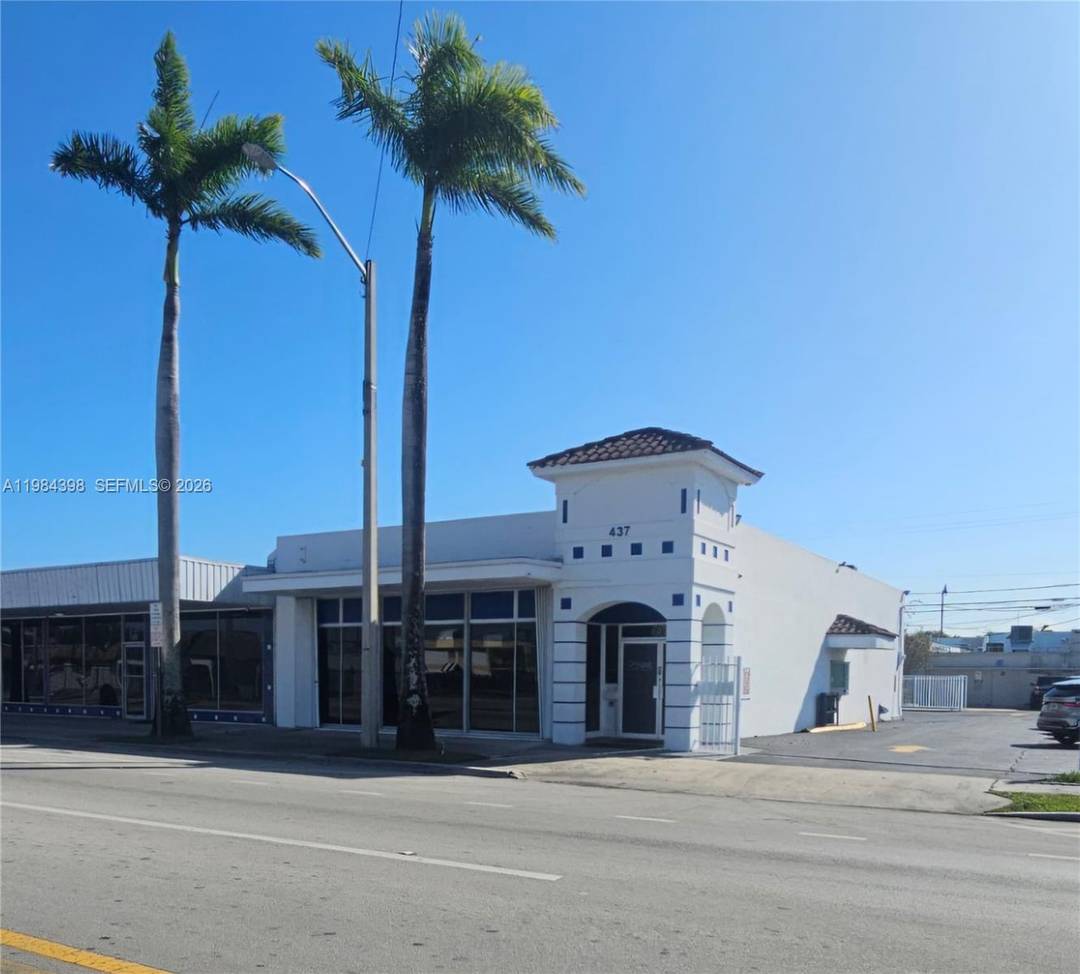 Prime free standing commercial building in downtown Homestead on Krome Ave, currently operating as a medical center.
