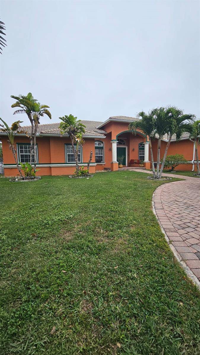 Discover your dream home in Homestead, FL !