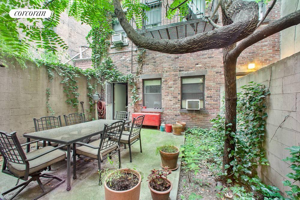 GARDEN PARADISE in the heart of SoHo Nolita.