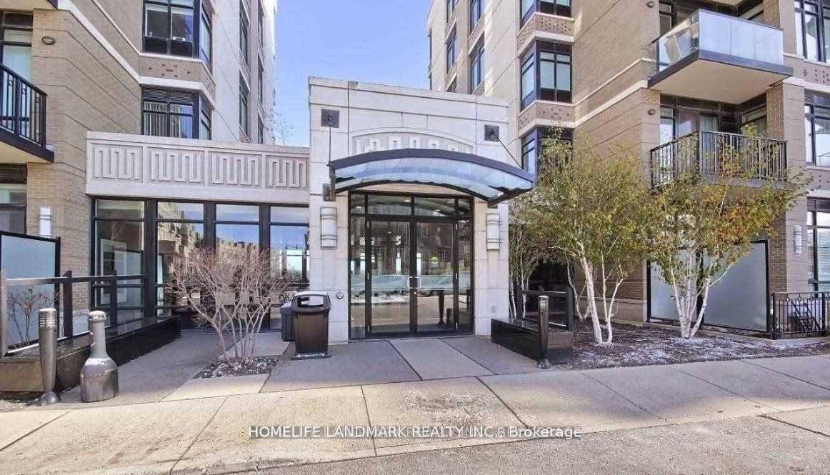 Luxury 2 1 Corner Unit Located In Downtown Markham !
