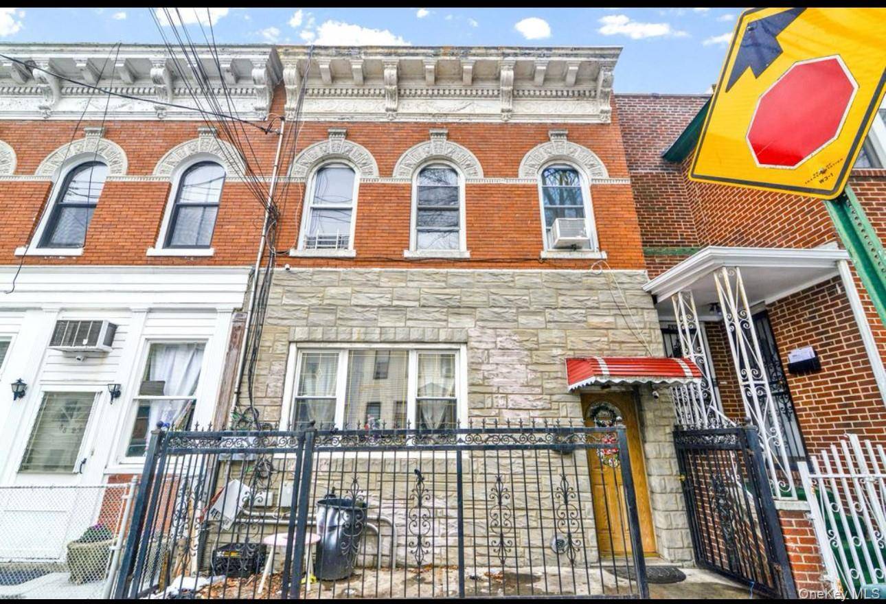 Large two family home for sale in Woodhaven Queens !