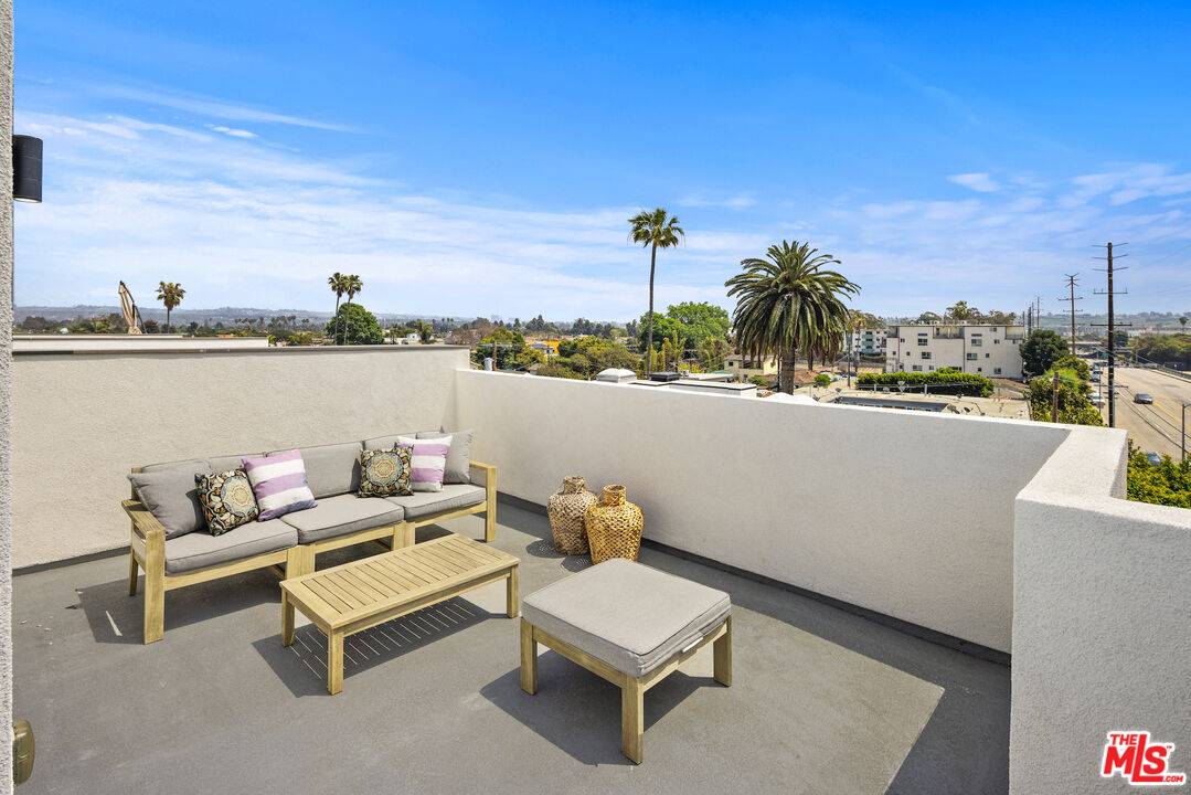 4916 1/2 S Centinela Ave 3BR Marina Del Rey La