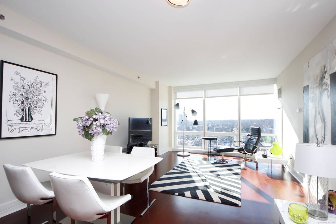 High Style luxury living at ''1 BROAD STREET''.