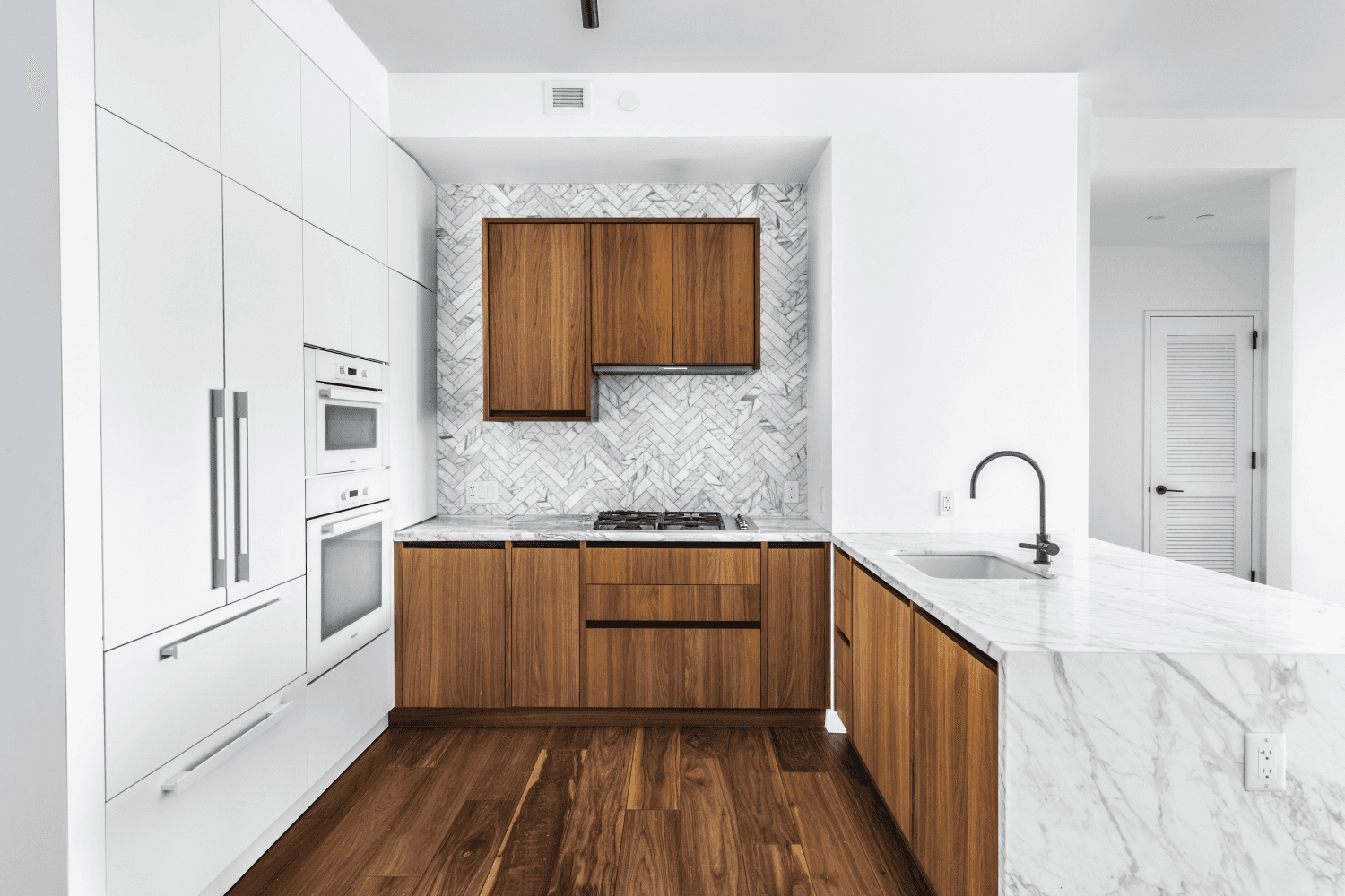 Residence 31E is the largest of the two bedroom lines at the Greenpoint.