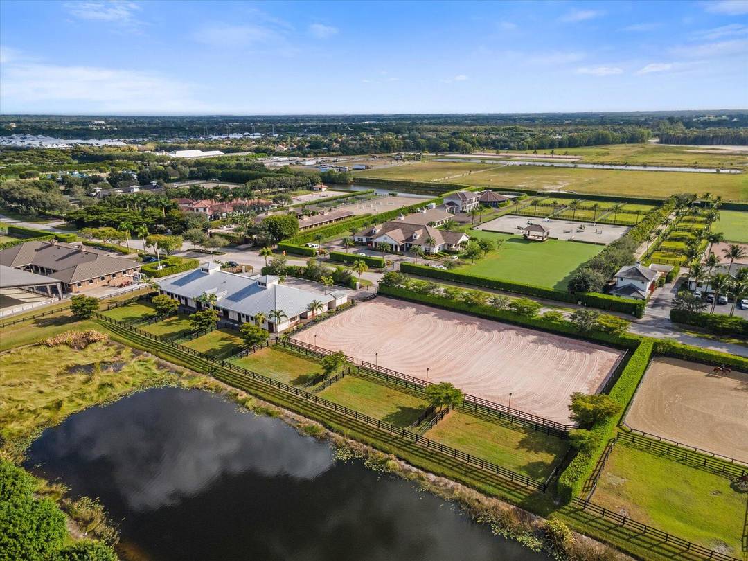 Welcome to a fantastic equestrian opportunity in Grand Prix Village South a prime location offering the epitome of convenience for the equestrian enthusiast !
