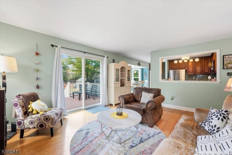 Welcome to this beautifully maintained 3 bedroom, 2.