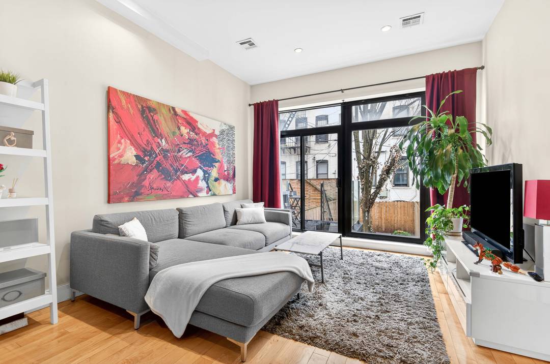 Discover the ultimate urban sanctuary in the heart of Park Slope !