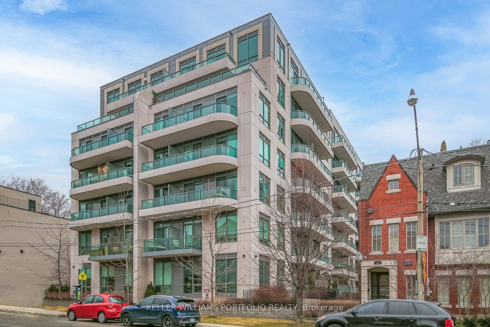 Welcome To Boutique Living Nestled In The Casa Loma Area, This Jr 1 Bedroom Features A Functional Layout.