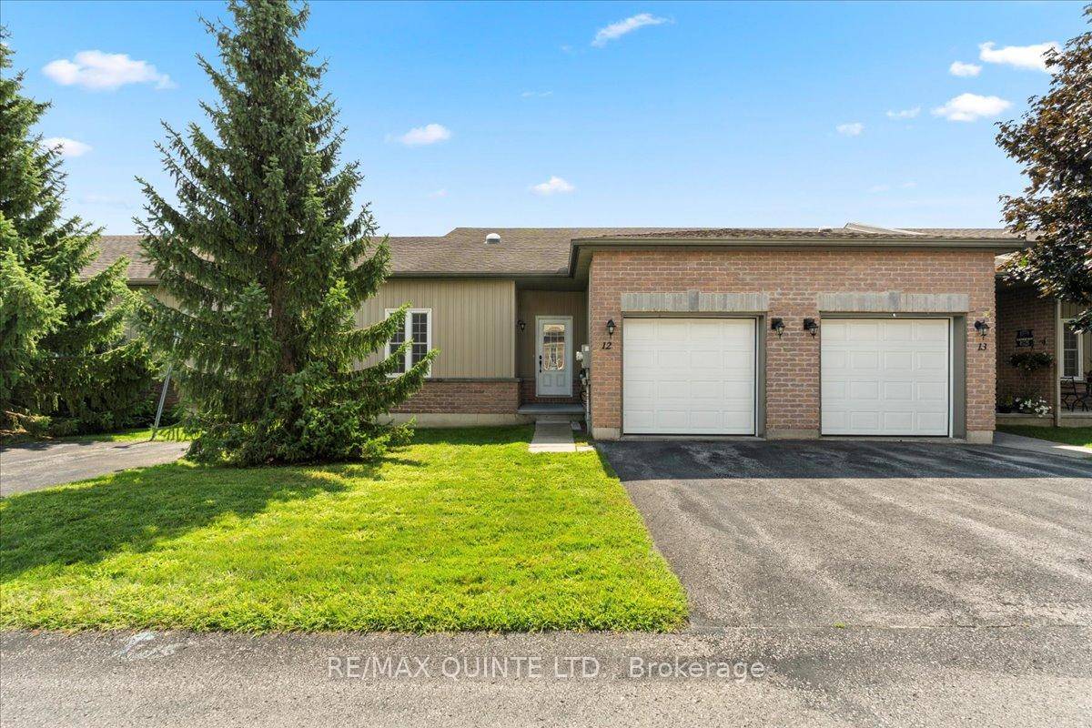 Situated in popular Rosemary Court, a small enclave of townhouses, conveniently located close to shopping, restaurants, gas station, fitness centre and within walking distance of downtown Picton where many amenities ...