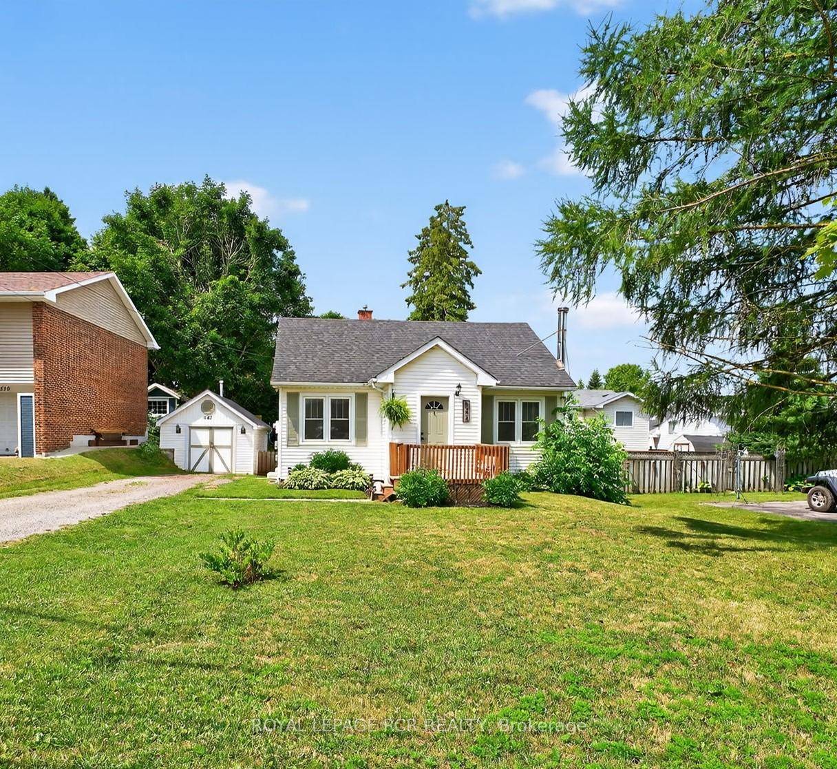 Don't miss this stunningly renovated 2 bedroom, 1.