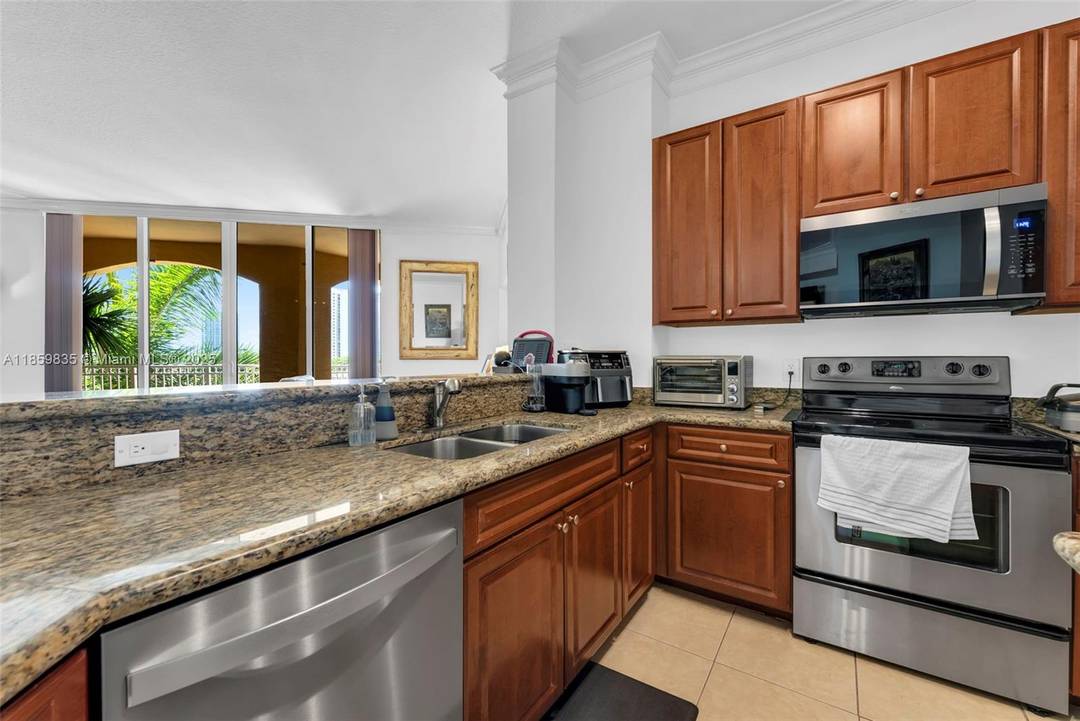 Beautiful, renovated, large 1708 sq ft, 2 bedrooms and A DEN with 2 full bathrooms.