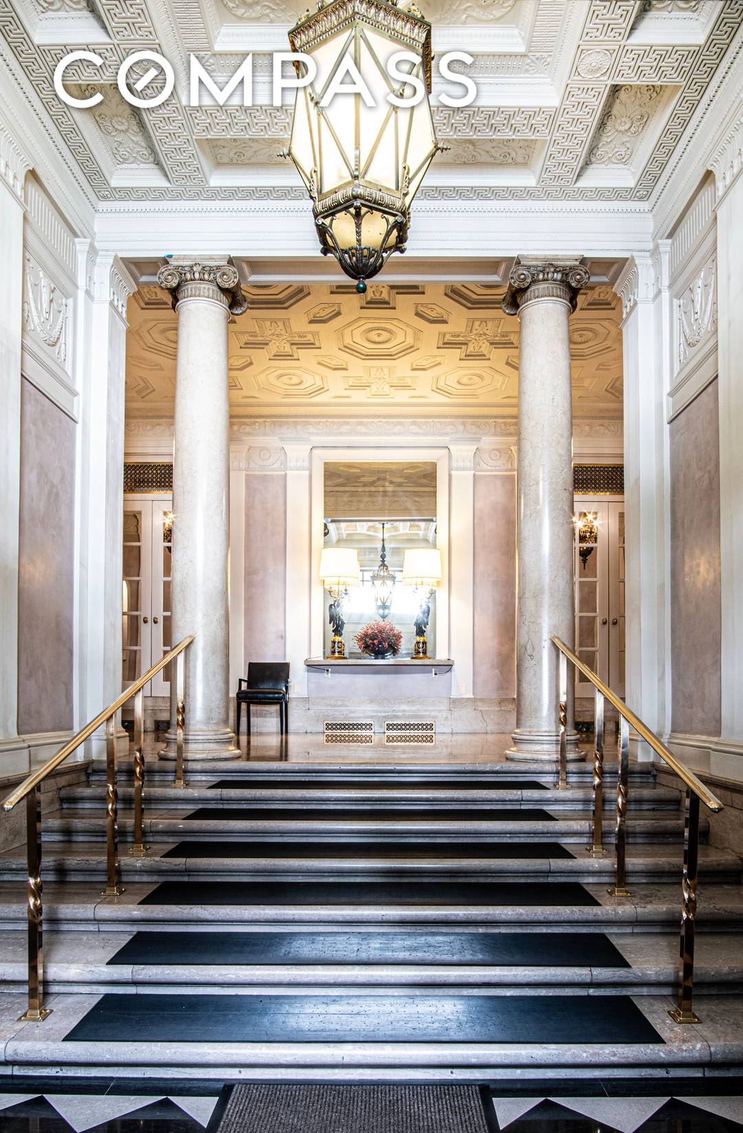 Located centrally on the Upper East Side's Museum Mile, Apartment 4F at 907 Fifth Avenue is the home perhaps away from home you have been waiting for.