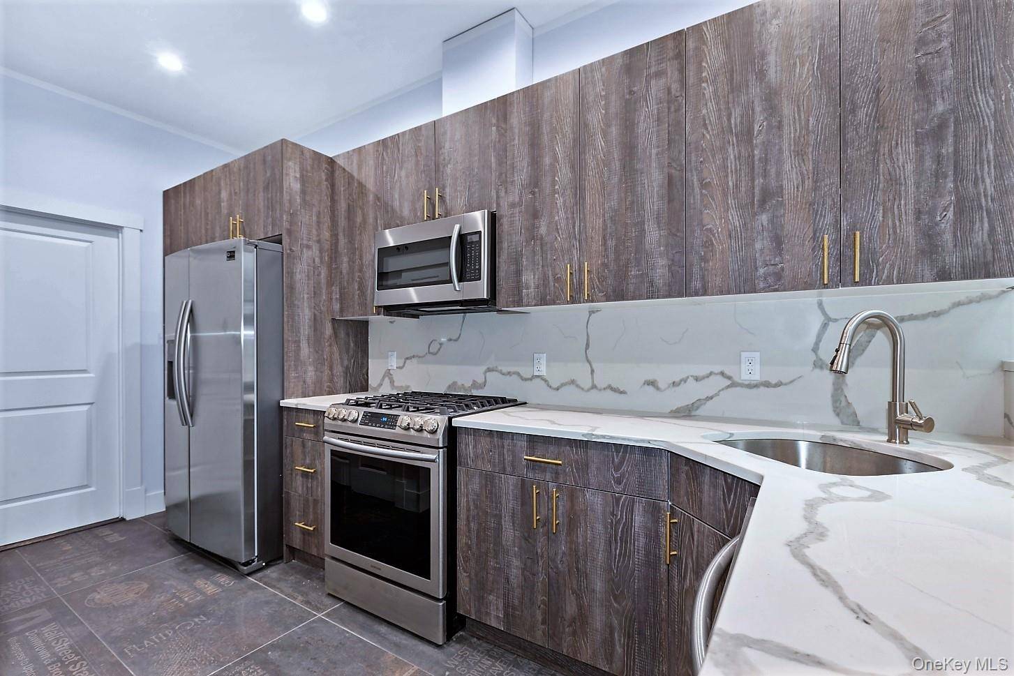 This is a no Fee Rental Come see this Unique to the market apartment, 4 yr old gut renovated 2 Bed 2 Bath, custom tile work in the kitchen and ...
