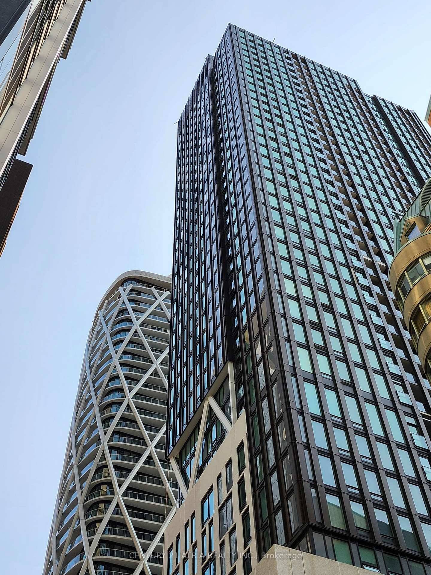 Students welcome ! Move into a brand new, never lived in unit located in the heart of DTToronto.