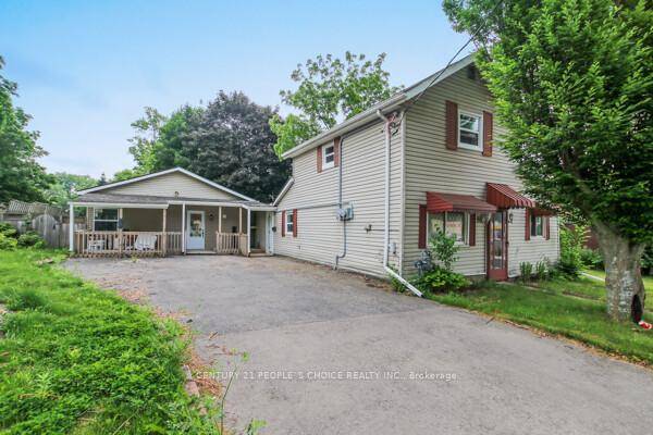 Two Separate Houses, Side by Side in downtown Woodstock Live in One and Rent the other, Extra Large Lot, Both Houses Fully Renovated in 2025, One unit ARU newly built ...