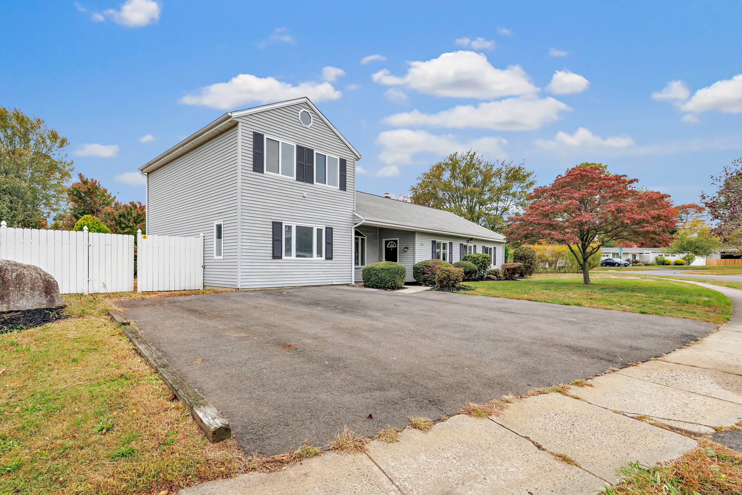 Highest and Best Offers to be submitted by 5 00pm Tuesday October 21st Beautifully Remodeled Home with Over 2, 500 Square Feet Prime Location Near Metro North.