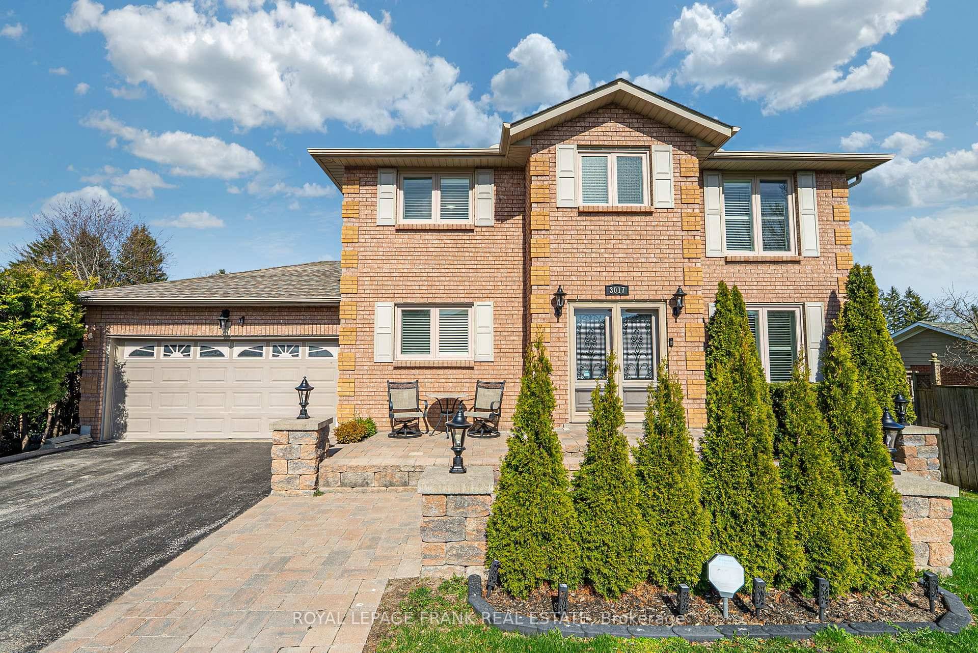 This beautifully crafted all brick custom family home sits on a massive 60 foot lot surrounded by executive estate properties on one of the most prestigious streets in Courtice.