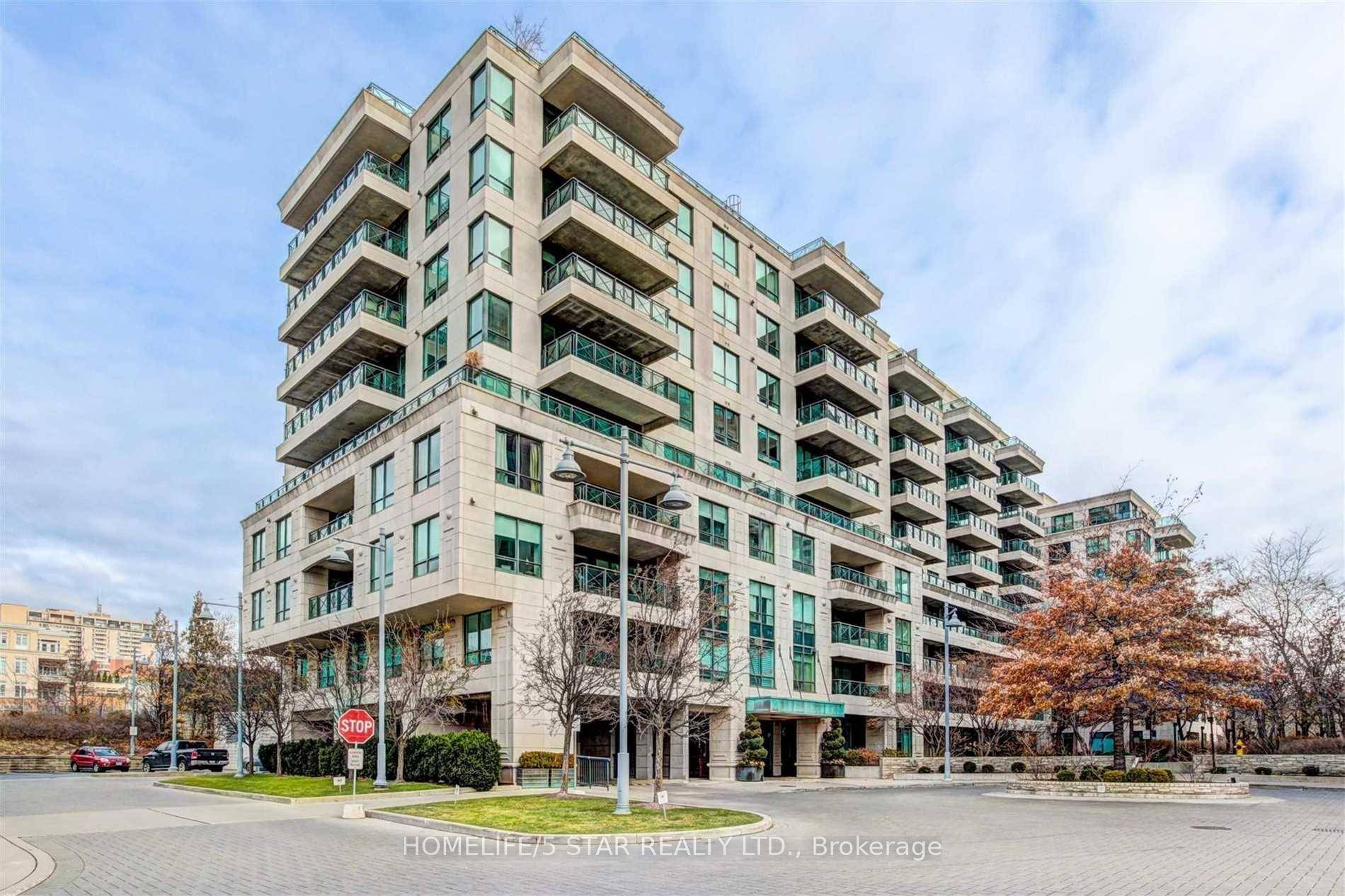 Rare opportunity to own live at the prestigious Thornwood 11 Condo located in the heart of Rosedale Summerhill.