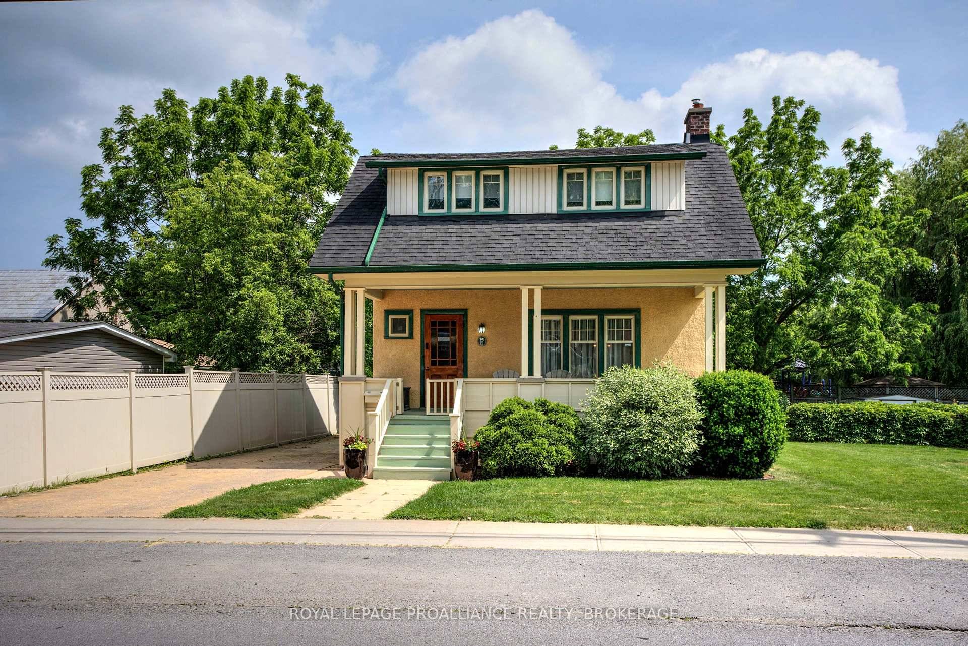 Welcome to 12 Thomas Street, Napanee.