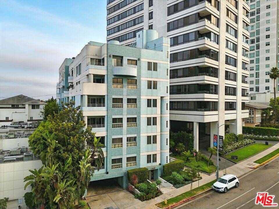 10336   Wilshire Blvd 3BR Westwood La
