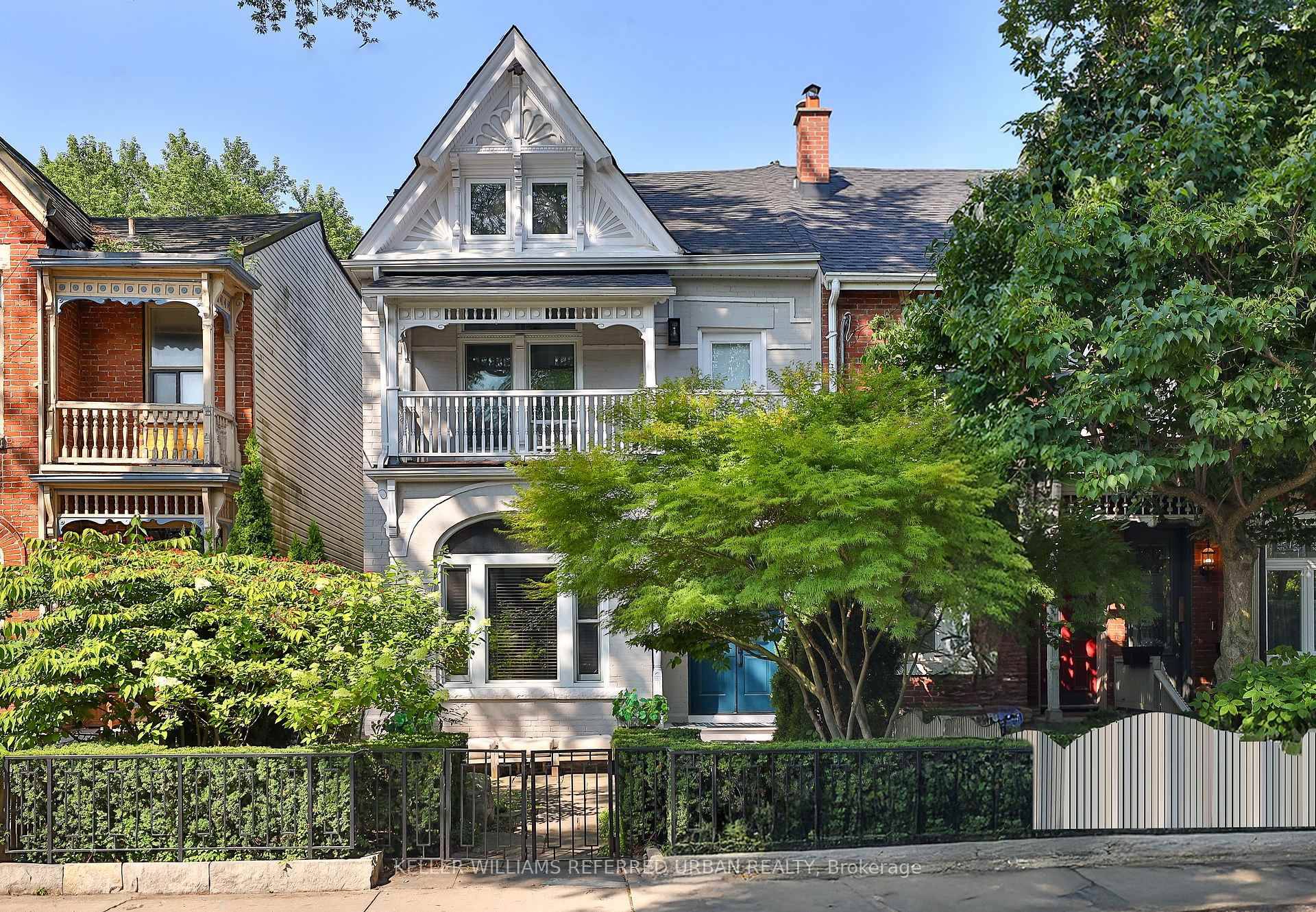 Live in Elegance, Earn with Ease 234 Seaton Street Welcome to 234 Seaton Street, a beautifully restored legal triplex blending historic charm with modern functionality.