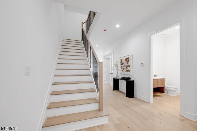 Feldman Court Paramus Boro New Jersey Rental