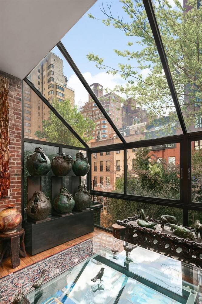 178 East 75th Street is a rare residence of distinction, masterfully renovated and curated by internationally celebrated artist Ilana Goor and her husband.
