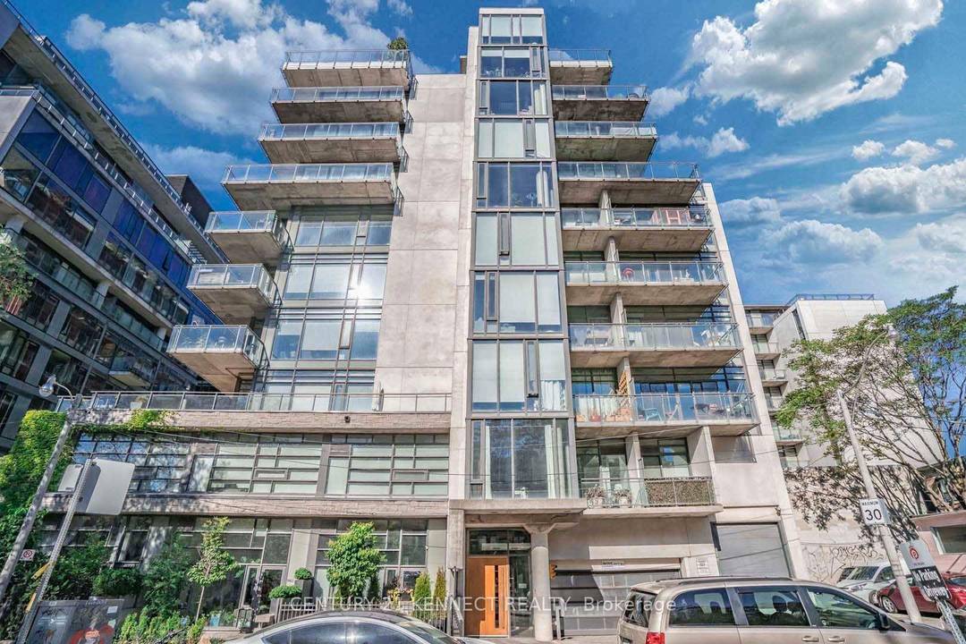 Fully Furnished Unit Fashion District Loft Located In Luxury Boutique Building In Trendy King West With Balcony.