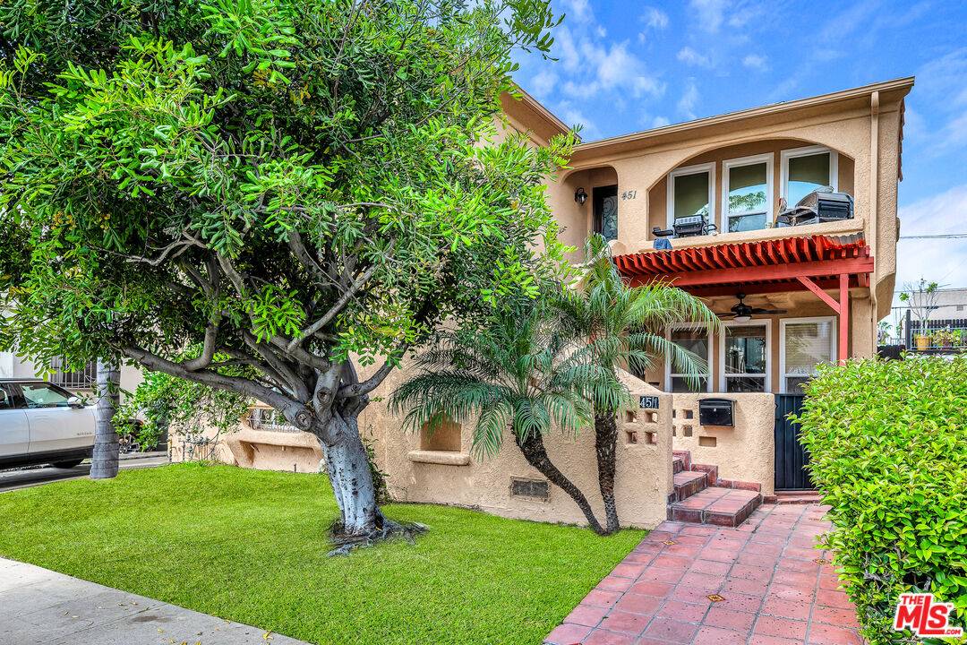 449  N Ogden Dr 7BR Hancock Park La