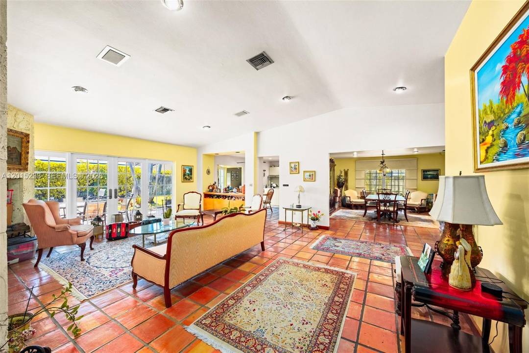 Spacious Single family home in Guard gated Highland Lakes community.