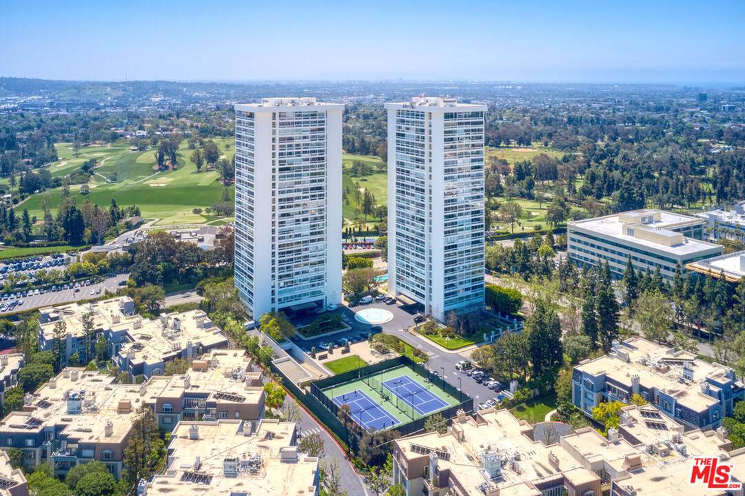 2222   Avenue Of The Stars 2BR Beverlywood La